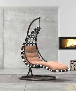 Hängeliege aus Polyrattan mit Gestell