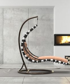 Hängeliege aus Polyrattan mit Gestell