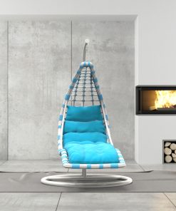 Hängeliege aus Polyrattan mit Gestell