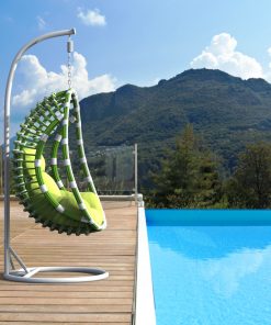 Hängesessel aus Polyrattan mit Gestell