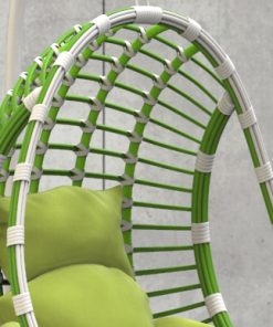 Hängesessel aus Polyrattan mit Gestell
