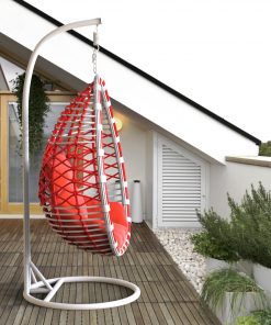 Hängesessel aus Polyrattan mit Gestell