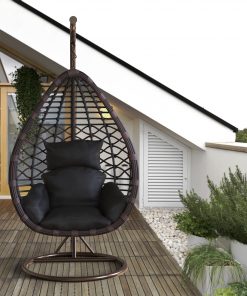 Hängesessel aus Polyrattan mit Gestell